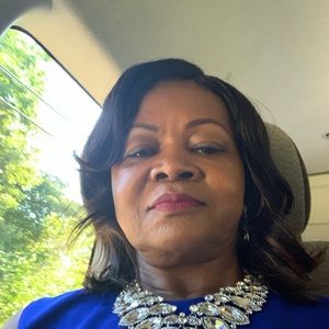 Meet your Posher, Isona